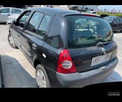 Ricambi usati per Renault Clio 1.2 B 2005 D7FG7