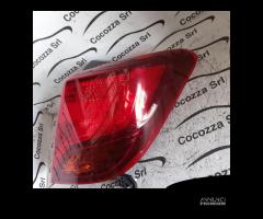 FANALE POSTERIORE DESTRO TOYOTA YARIS