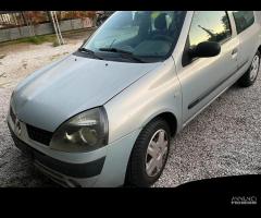 Ricambi usati per Renault Clio 1.2 16v 03 D7FG7