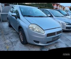 Ricambi per Fiat Grande Punto 1.4 benz 2009