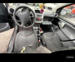 Ricambi usati per Peugeot 107 1.0 benz del 2009