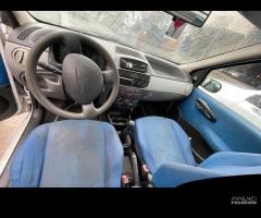 Ricambi per Fiat Punto 1.9 JTD del 2002 188A7000