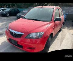 Ricambi usati per Mazda 2 1200 benz 2004