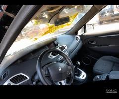 RICAMBI RENAULT SCENIC XMOD 2010