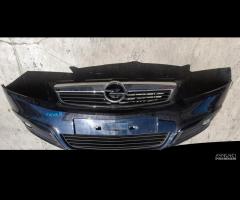 Paraurti anteriore OPEL ZAFIRA 2007