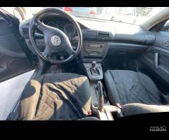 Ricambi usati per Volkswagen Passat 1.9 TDI 2003