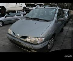 Ricambi per Renault Megane Scenic 1.6 benz 1997