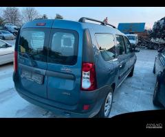 Ricambi usati per Dacia Logan 1.6 benz 08