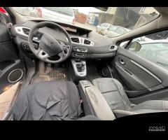 Ricambi per Renault Scenic X-Mod 1.9 dCi 2009