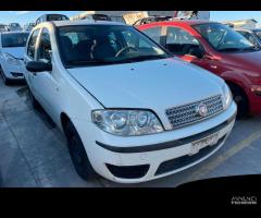 Ricambi usati per Fiat Punto 1.2 benz 2009