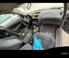 Ricambi usati per Alfa 147 1.6 TS  del 2006