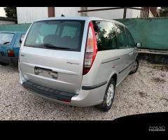 Ricambi usati per Fiat Ulysse 2.2 JTD  2004 4HW