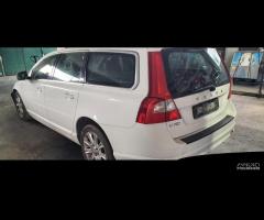 Volvo V70 2.4 D5244T10 per ricambi (2a) - 6