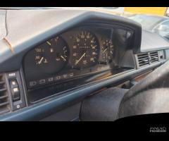 Mercedes Benz 250D w124 berlina per ricambi (2a) - 12