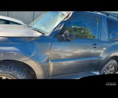 Mitsubishi Pajero v80 Shogun 3.2 tre porte con mot