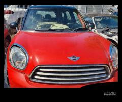 Mini Cooper D Countryman per ricambi (2A)