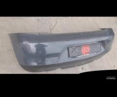 Paraurti posteriore VOLKSWAGEN FOX (5Z)