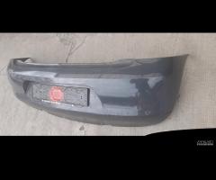 Paraurti posteriore VOLKSWAGEN FOX (5Z)