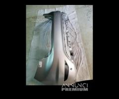 Paraurti posteriore originale Ford Fiesta 2015 - 3