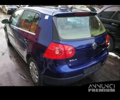 Volkswagen golf 5 2.0 tdi 140cv cod:BMM per ricamb