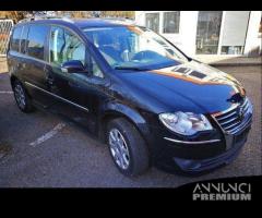 Volkswagen Touran 1T highline 2.0 tdi per ricambi