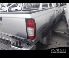 Nissan Navara NP300 D22 2001/2006 per ricambi