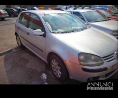 Volkswagen golf 5 1.9 tdi bkc per ricambi