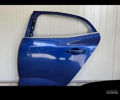 PORTIERA POSTERIORE SINISTRA RENAULT Megane IV Gra