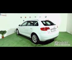 Audi A3 sportback 1.6 tdi 90 cv neopatentati 2013 - 6