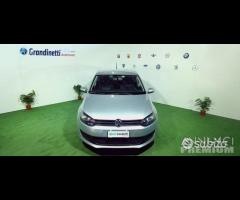 VOLKSWAGEN Polo 1.2 60cv tendline 2013 solo 58.000