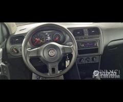 VOLKSWAGEN Polo 1.2 60cv tendline 2013 solo 58.000 - 7