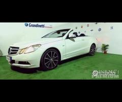 MERCEDES classe E 220Cdi cabrio excutive anno 2011 - 1