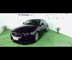 JAGUAR XE 2.0 D TURBO 180cv aut. prestige 2017 - 1