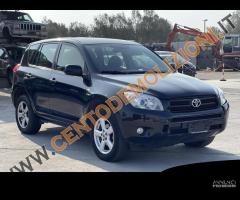 Ricambi usati toyota rav4 2.2 crdi 2008 2adftv