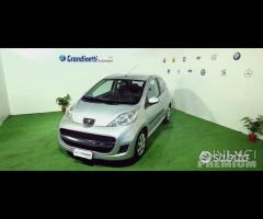 Peugeot 107 1.0 68 CV Desir anno 2009