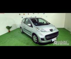 Peugeot 107 1.0 68 CV Desir anno 2009