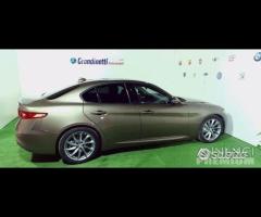 Alfa Romeo Giulia 2.2 td 136 cv bussines anno2017 - 9