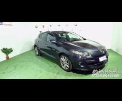 RENAULT megane 1.5 dCi 110cv tom tom - 4