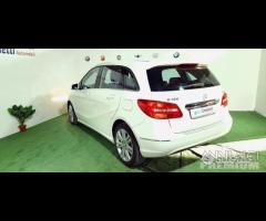 Mercedes classe b 180 cdi executive nov 2013 - 11