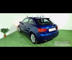 Audi a1 1.6 tdi 105 cv attraction nov-2010 - 4