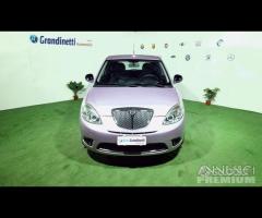 Lancia ypsilon 1.3 mjt 75cv anno 2011