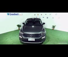 volkswagen T-ROC 1.6 tdi CR Style 116cv anno 2019 - 18