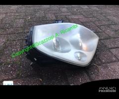 Fanale anteriore destro Ssangyong Rexton anno 2004 - 2