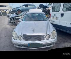 Ricambi Mercedes e200 anno 2004