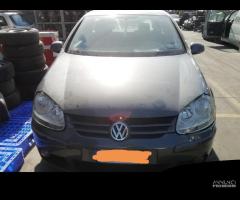 Volkswagen Golf V50 1.6 Benzina FSI Anno 2004 Per