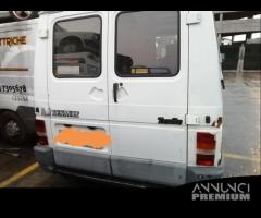 Renault Trafic Anno 1990 2.0 Diesel Per Ricambi