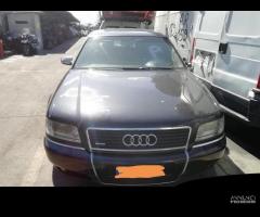 Audi A8 1A SERIE 2.5 DIESEL 132kw Anno 2002 Per Ri