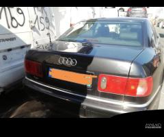 Audi A8 1A SERIE 2.5 DIESEL 132kw Anno 2002 Per Ri