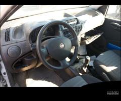 Ricambi Originali FIAT Punto Bianca 2000> (Motore - 4