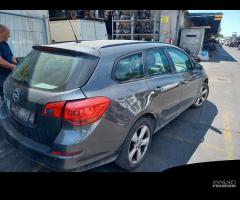 Ricambi Opel Astra Sport Tourer anno 2011